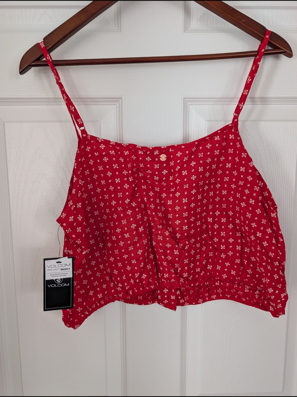 Volcom Red Button-Front Crop Cami - Picture 5 of 7